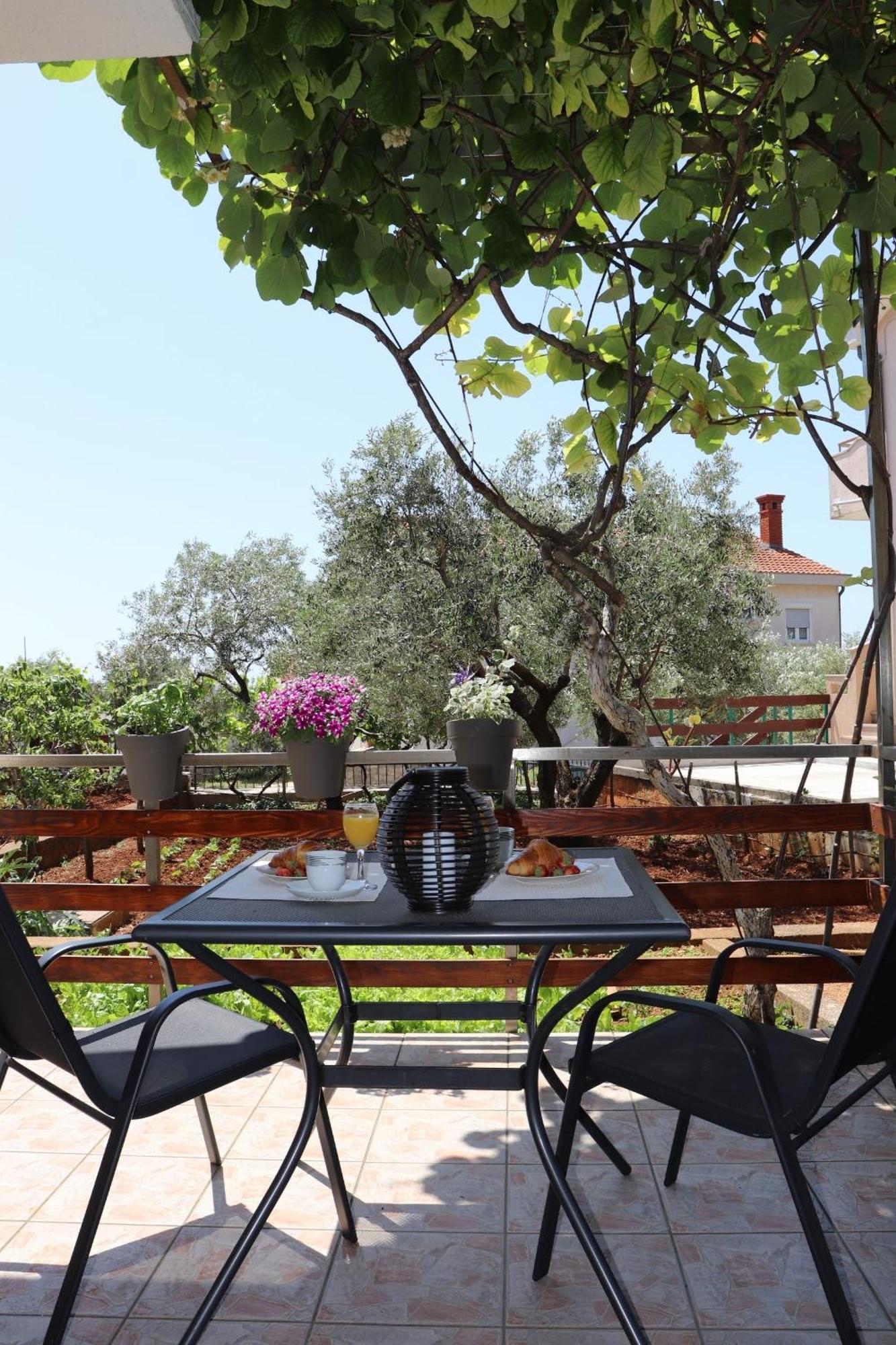 Apartments And Rooms With Parking Space Krk - 5294 Krk Town Buitenkant foto