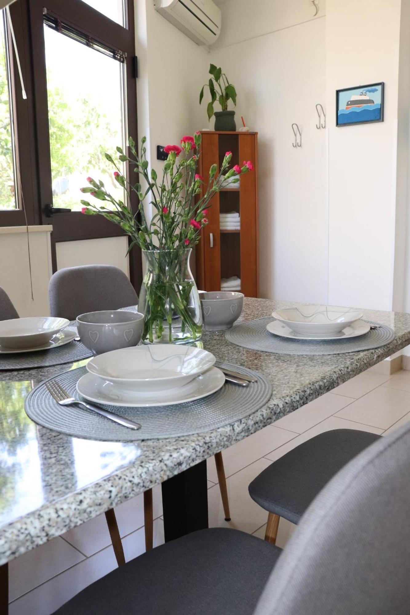 Apartments And Rooms With Parking Space Krk - 5294 Krk Town Kamer foto